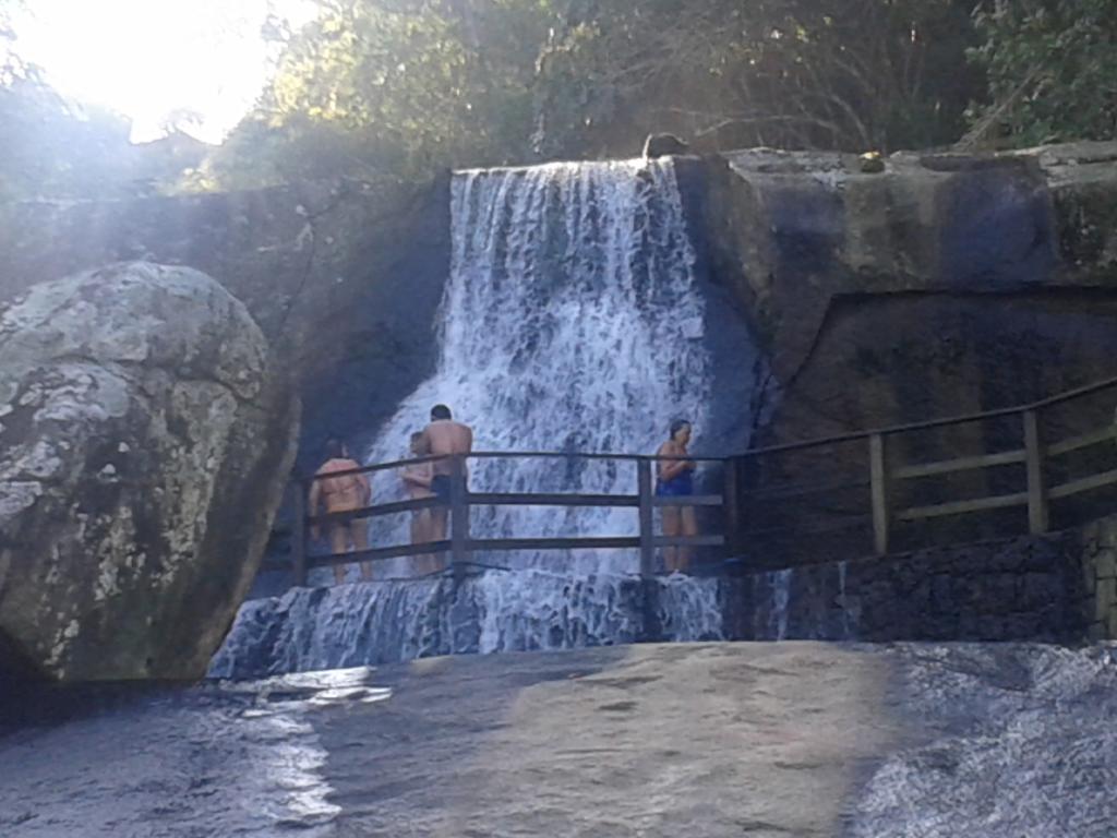 500M Da Praia, Predio Cm Piscina, 1Garagem, Wi-Fi 300 Mbps, Centro De Guaruja, Proximo A Praia E Comercio, Horarios Check-In E Check-Out Flexiveis, Churrasqueira, Extérieur photo